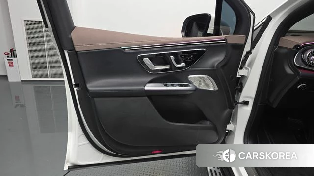 Mercedes-Benz EQE SUV X294 id 4566214 из Кореи 16