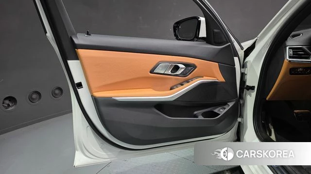 BMW 3 Series (G20) id 4630980 из Кореи 16