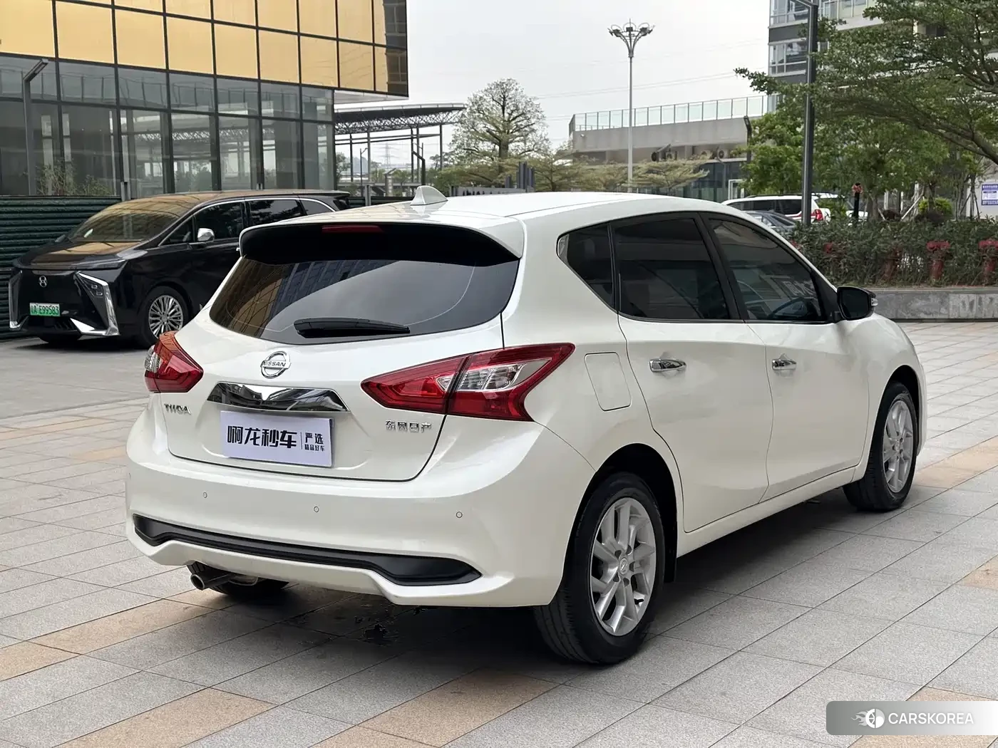 Nissan Tiida id 4570704 из Китая 16