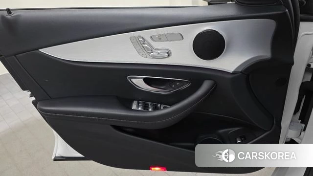 Mercedes-Benz E-Class W213 id 4881503 из Кореи 16