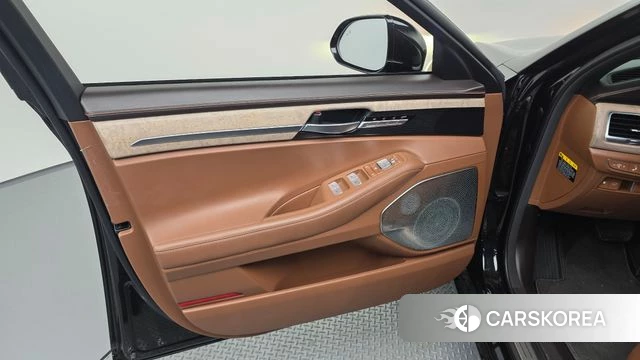 Genesis G90 id 4465408 из Кореи 16