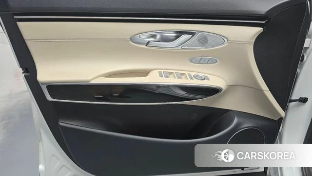 Genesis GV70 id 4872159 из Кореи 16