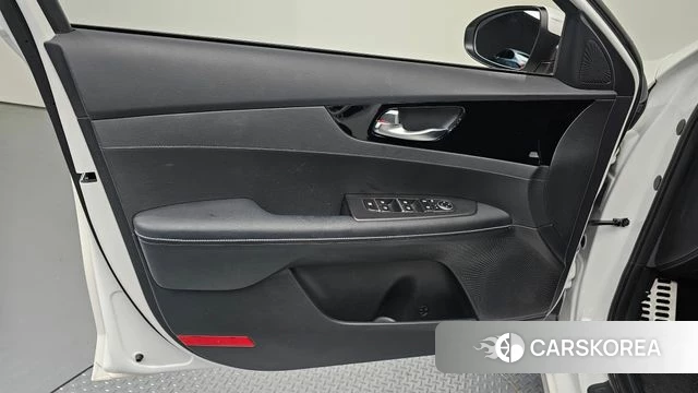 Kia The New K3 2nd generation id 4194464 из Кореи 16