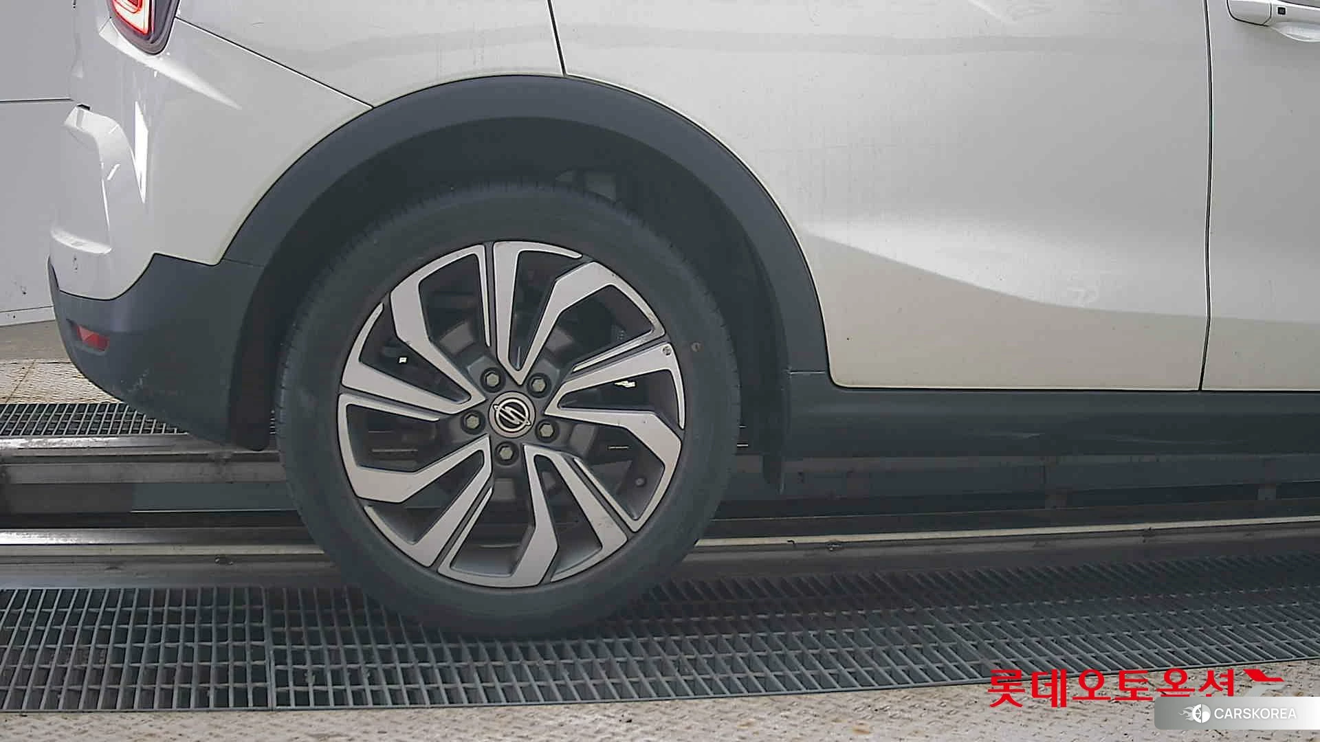 SsangYong Tivoli id 4909358 из Кореи 16