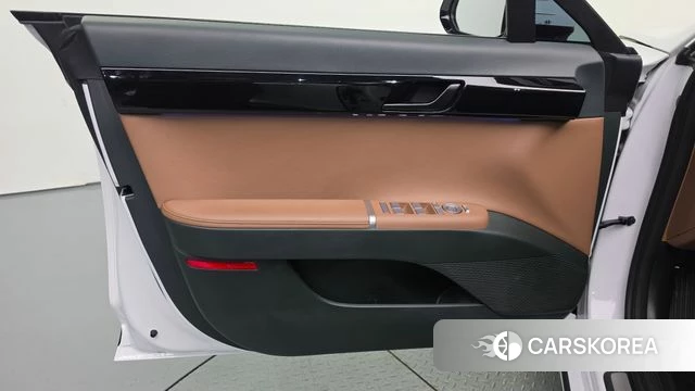 Hyundai Grandeur Hybrid (GN7) id 4916855 из Кореи 16