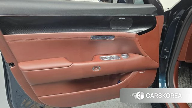 Genesis G90 (RS4) id 4773922 из Кореи 16