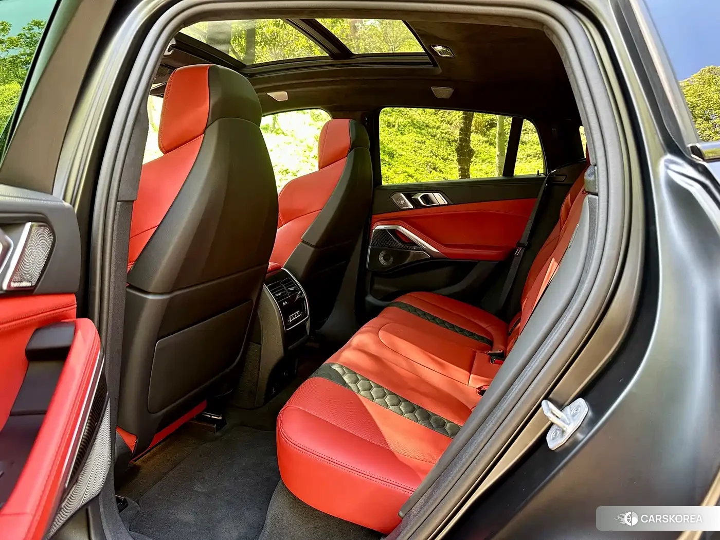 BMW X6 M id 4559765 из Китая 16