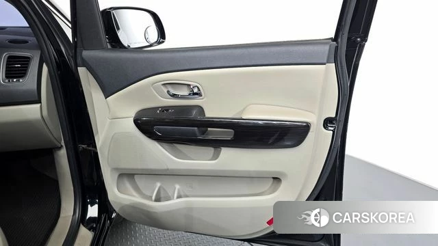 Kia The New Carnival id 4794499 из Кореи 16