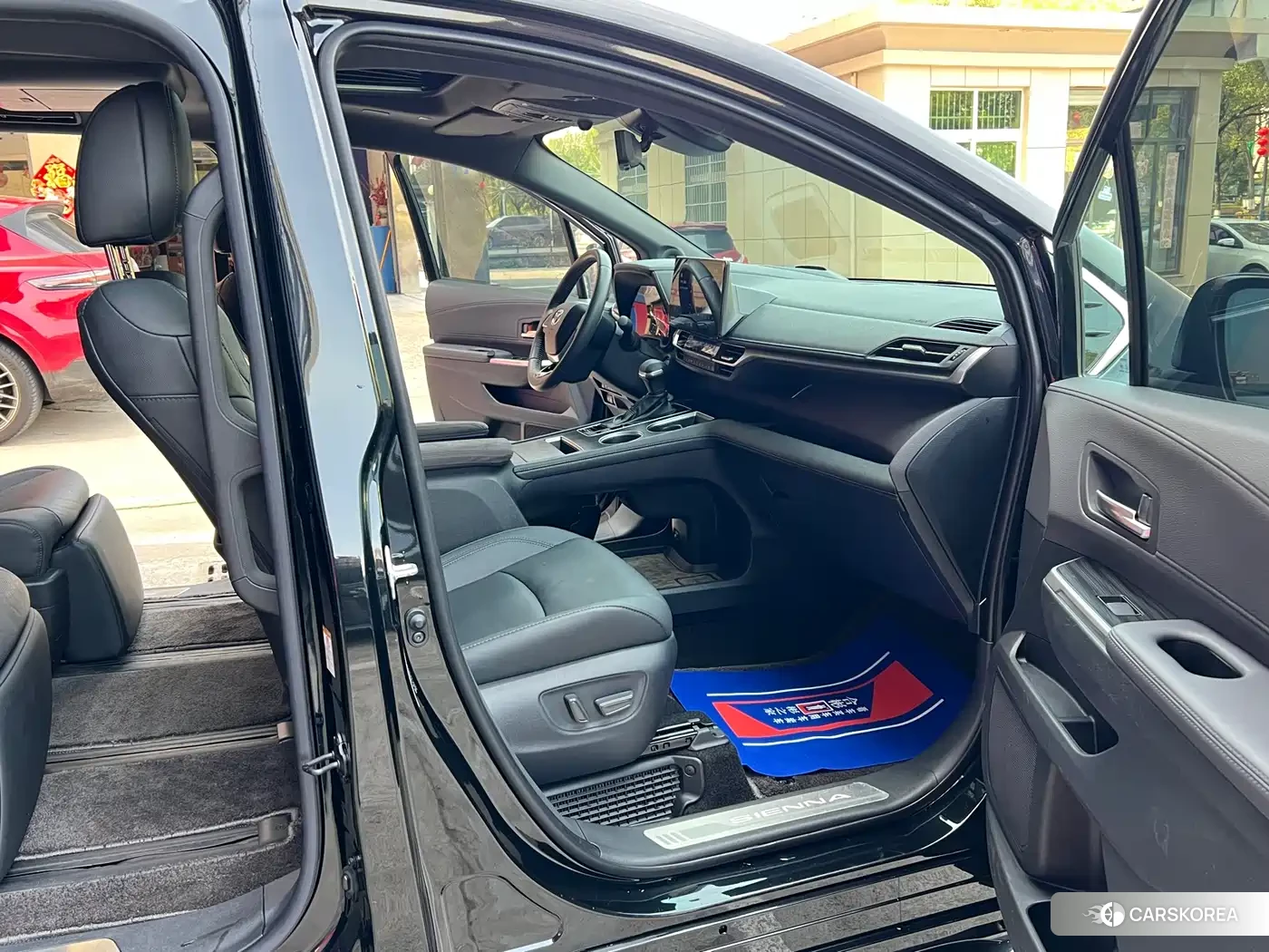 Toyota Sienna id 4644377 из Китая 16