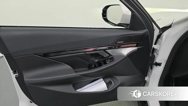 BMW 5 Series (G60) id 4380823 из Кореи 16