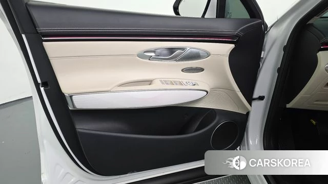 Genesis GV70 id 4635350 из Кореи 16