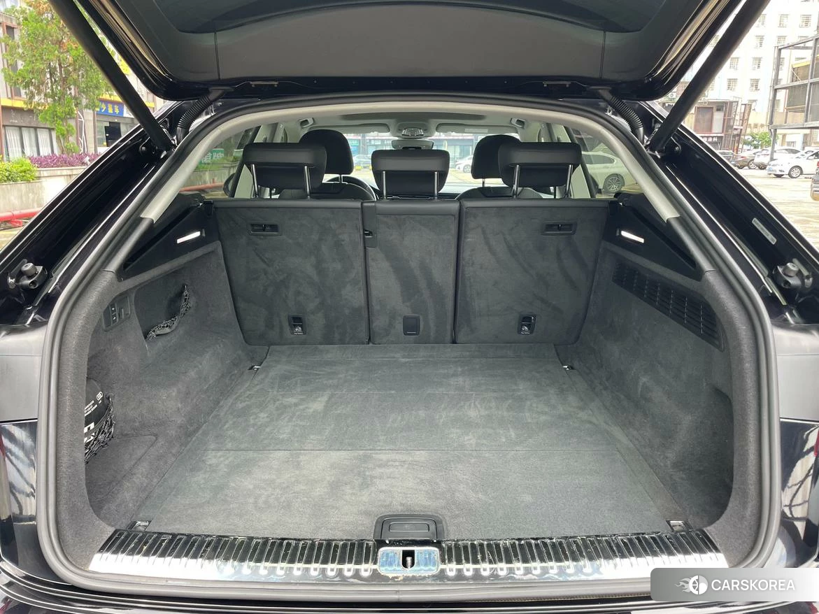 Audi Q8 id 4455080 из Китая 16