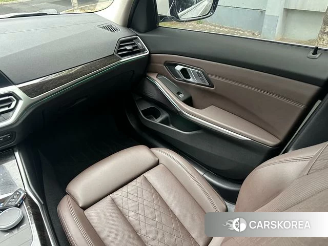 BMW 3 series id 4238676 из Китая 16