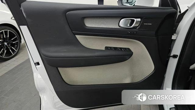 Volvo XC40 id 4834910 из Кореи 16