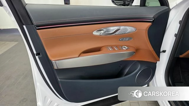 Genesis GV70 id 4847389 из Кореи 16
