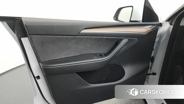 Tesla Model Y id 4623196 из Кореи 16