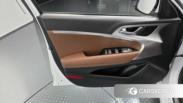 Genesis G70 id 4377738 из Кореи 16
