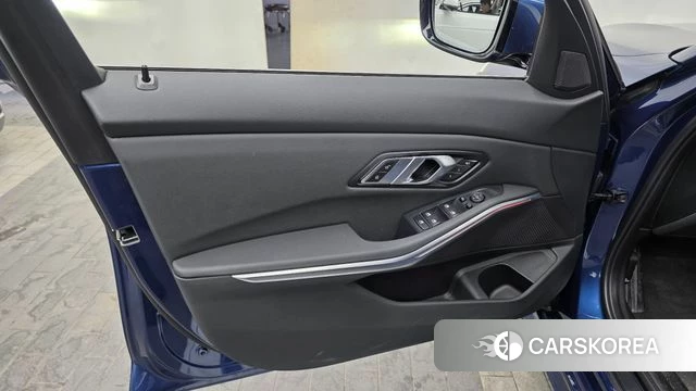 BMW 3 Series (G20) id 4609541 из Кореи 16