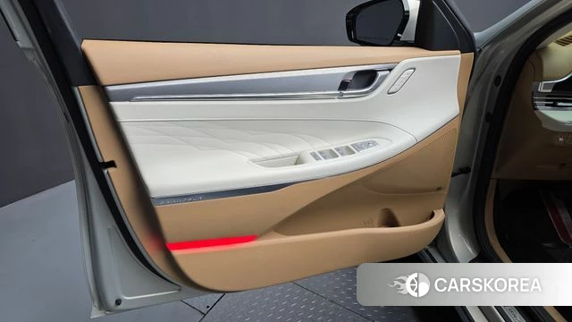 Hyundai The New Grandeur IG Hybrid id 4303927 из Кореи 16