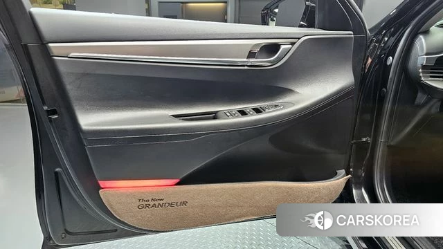 Hyundai The New Grandeur IG Hybrid id 4355356 из Кореи 16