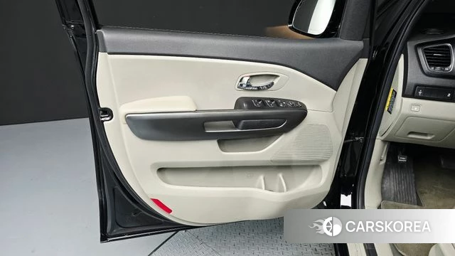 Kia The New Carnival id 4765144 из Кореи 16