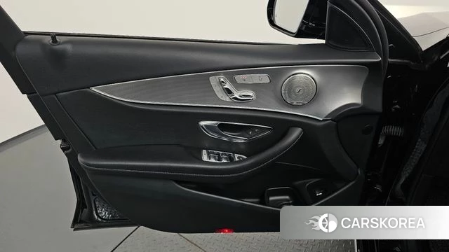 Mercedes-Benz E-Class W213 id 4363318 из Кореи 16