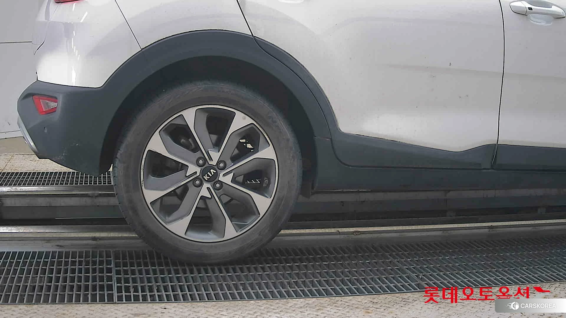 Kia Stonic id 4504305 из Кореи 16