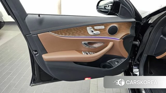 Mercedes-Benz E-Class W213 id 4872699 из Кореи 16