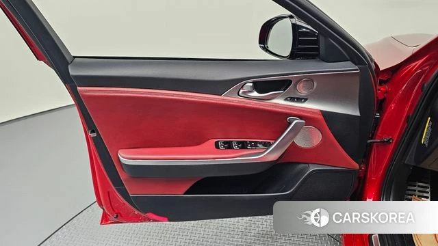 Kia Stinger id 4351192 из Кореи 16