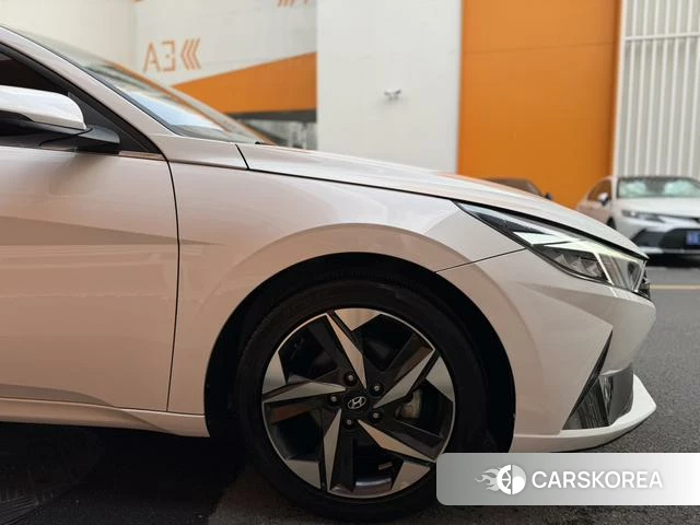 Hyundai Elantra id 4298083 из Китая 16