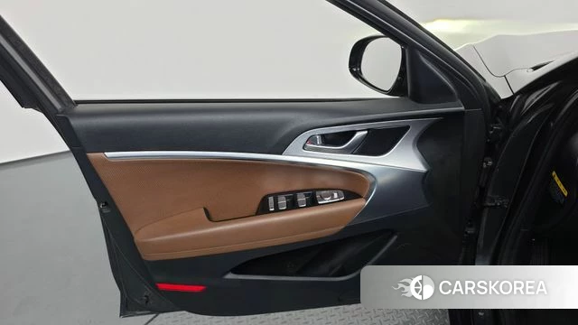 Genesis G70 id 4689530 из Кореи 16