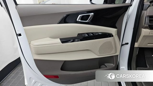 Kia Carnival 4th generation id 4656381 из Кореи 16