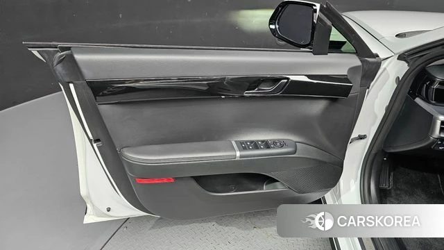 Hyundai Grandeur (GN7) id 4388593 из Кореи 16
