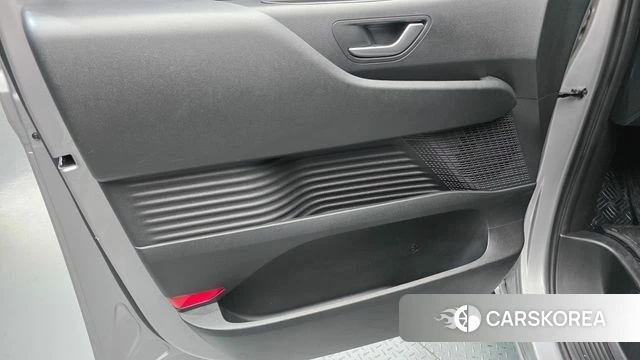 Hyundai Staria id 4928519 из Кореи 16