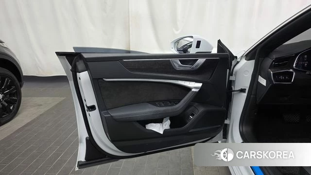 Audi A7 (4K) id 4250166 из Кореи 16