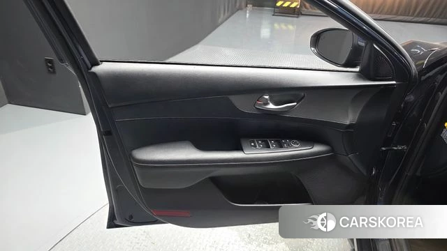 Kia Come New K3 id 4708550 из Кореи 16