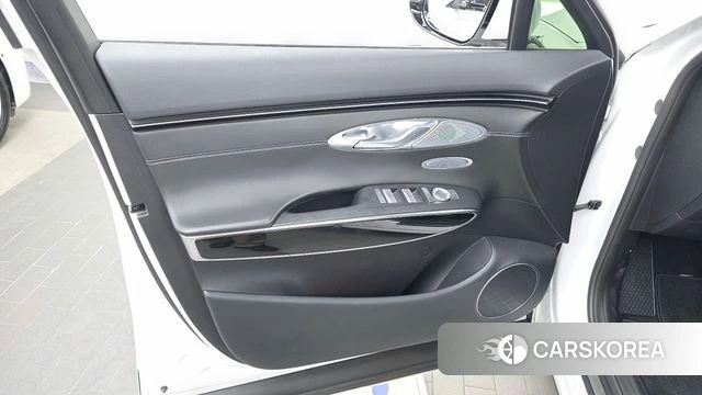 Genesis GV70 id 4764312 из Кореи 16