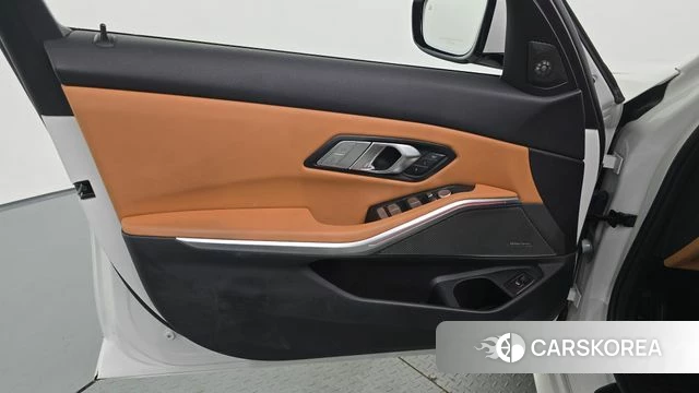 BMW 3 Series (G20) id 4757640 из Кореи 16