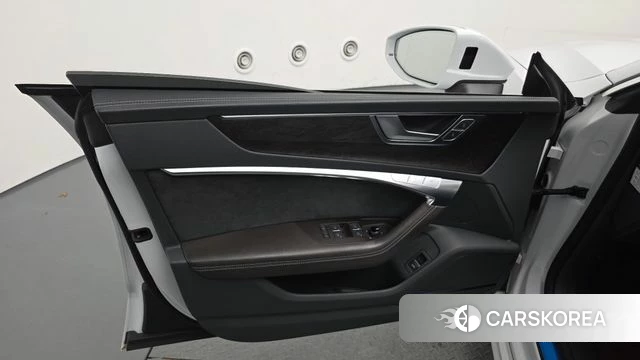 Audi A7 (4K) id 4758868 из Кореи 16