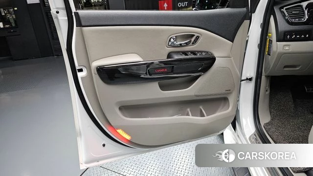 Kia The New Carnival id 4496674 из Кореи 16
