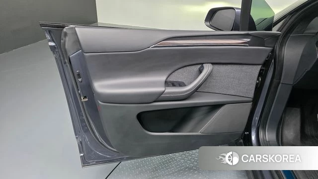 Tesla Model X id 4517149 из Кореи 16