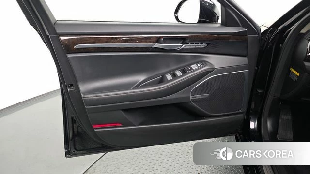 Genesis G90 id 4324228 из Кореи 16