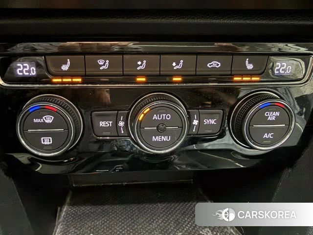 Volkswagen Tiguan L id 4198951 из Китая 16