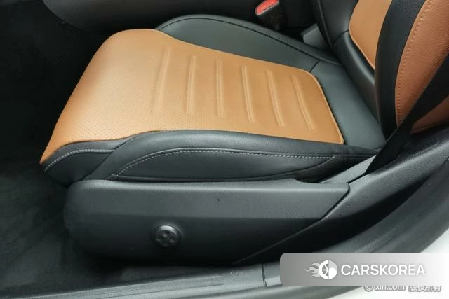 Mercedes-Benz Class C id 4275805 из Китая 16