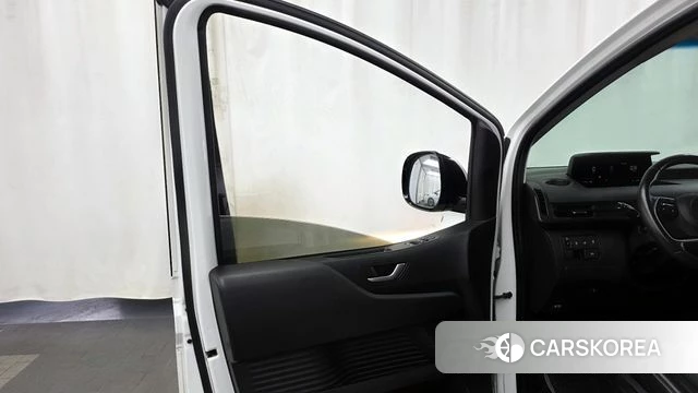 Hyundai Staria id 4230704 из Кореи 16