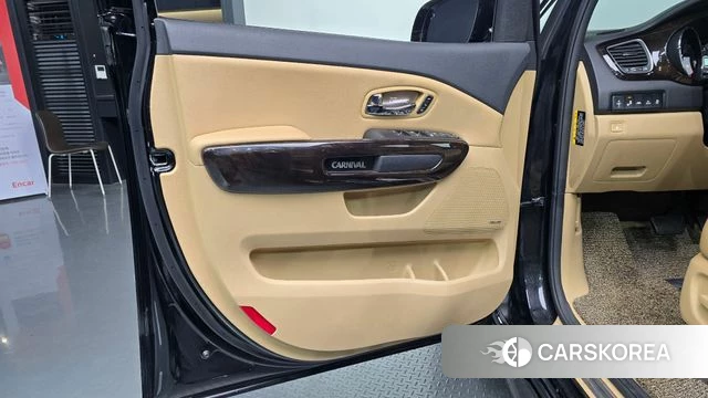 Kia The New Carnival id 4930969 из Кореи 16