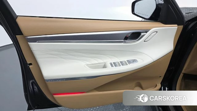 Hyundai The New Grandeur IG Hybrid id 4303434 из Кореи 16