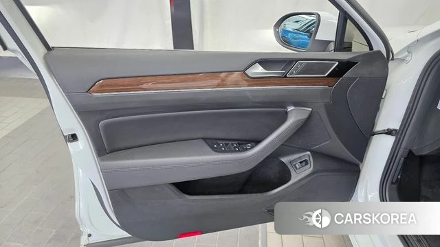 Volkswagen Passat GT (B8) id 4873616 из Кореи 16