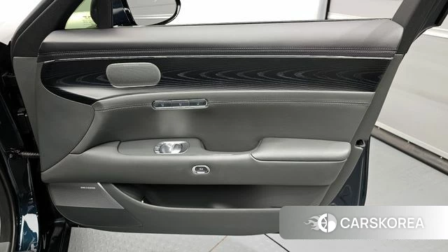 Genesis G90 (RS4) id 4409145 из Кореи 16
