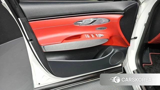 Genesis GV70 id 4501112 из Кореи 16